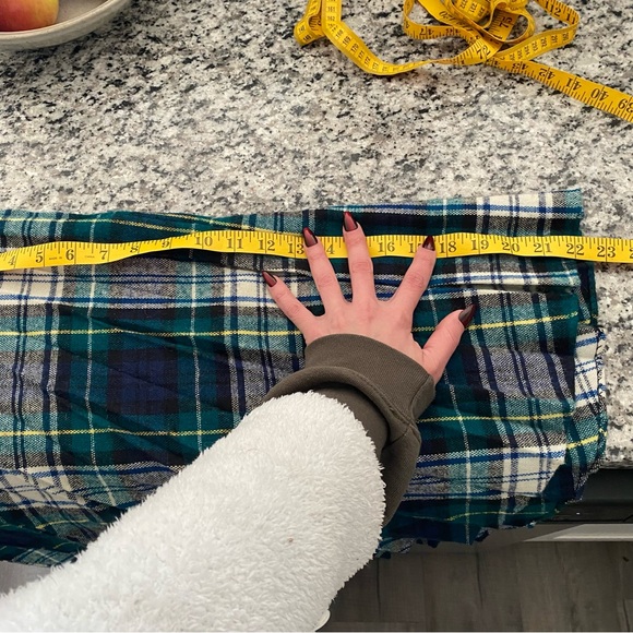 Vintage Plaid Pleaded Green Wool Skirt - Picture 8 of 8